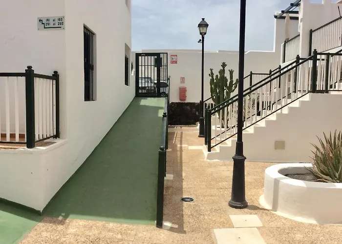 Lanzarote Volcano Апартаменти